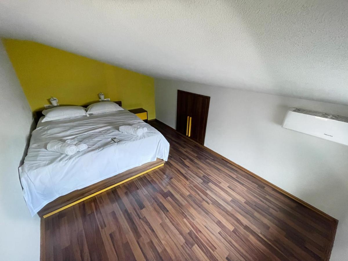 Hotel Hiserra Πρίζρεν Εξωτερικό φωτογραφία