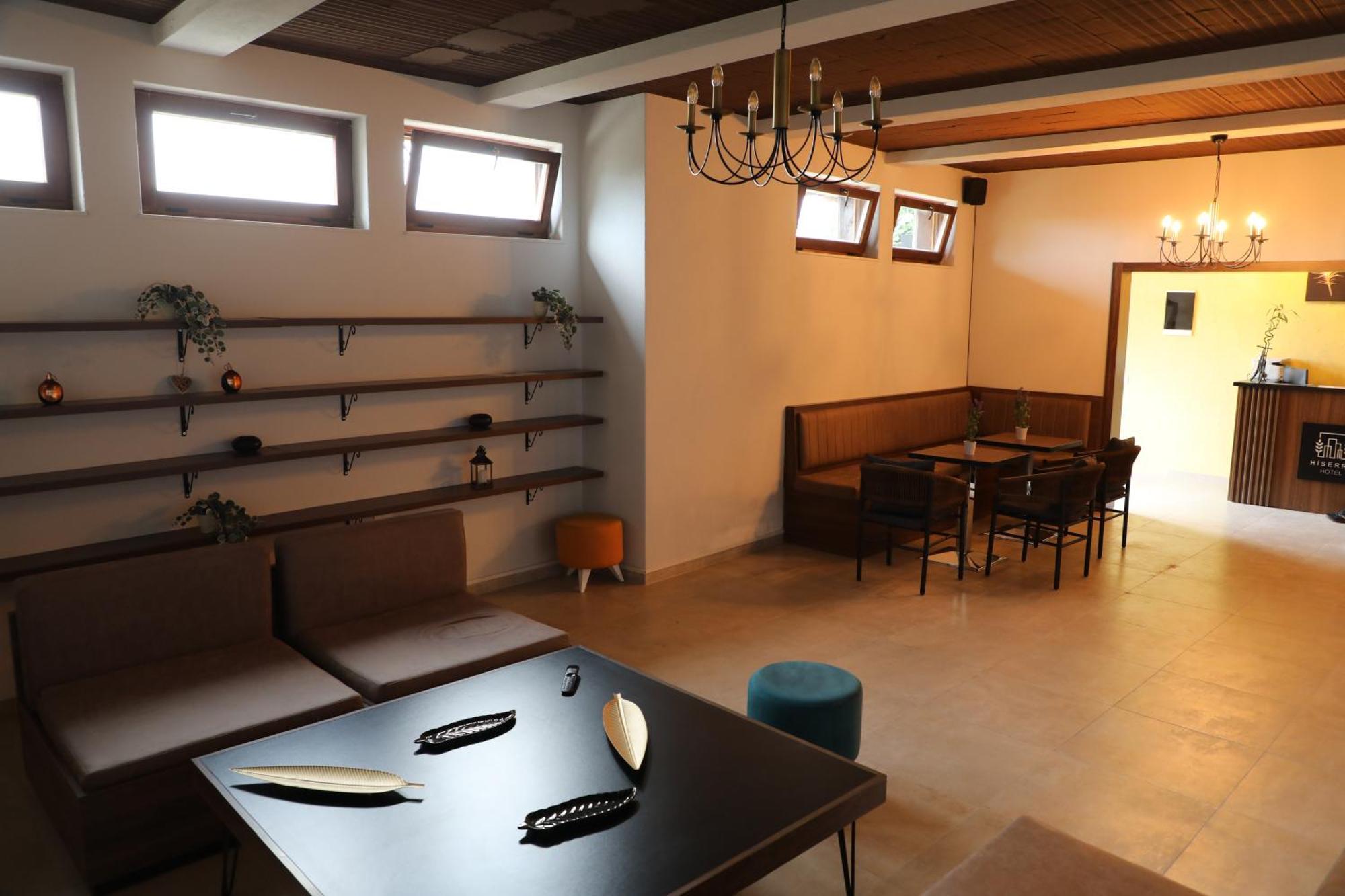 Hotel Hiserra Πρίζρεν Εξωτερικό φωτογραφία